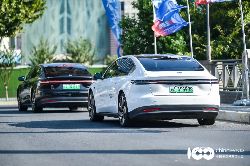 媒体管家: “智能化”下半场换挡提速 AI成汽车差异化竞争重要工具