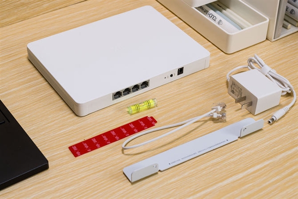 中兴晴天墙面路由器上手：新一代WiFi 6穿墙神器(图3)