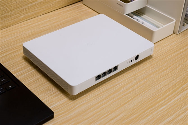 中兴晴天墙面路由器上手：新一代WiFi 6穿墙神器(图6)
