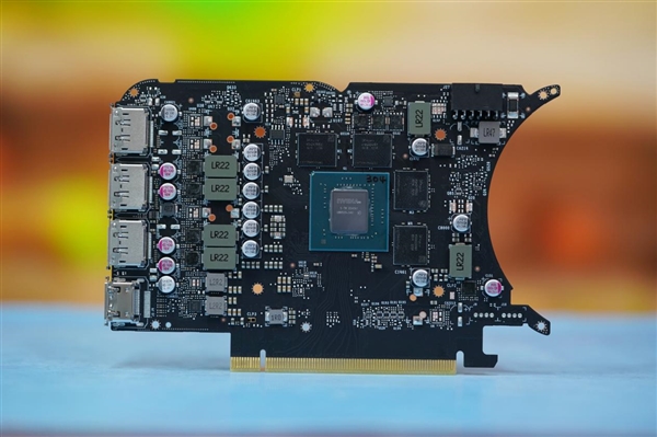 3199元游戏新神器!RTX 4060 Ti图赏(图19) 3199元游戏新神器!RTX 4060 Ti图赏(图19)