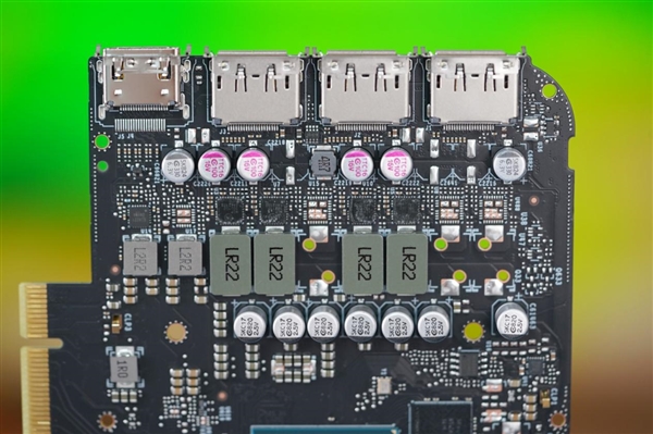 3199元游戏新神器!RTX 4060 Ti图赏(图23) 3199元游戏新神器!RTX 4060 Ti图赏(图23)